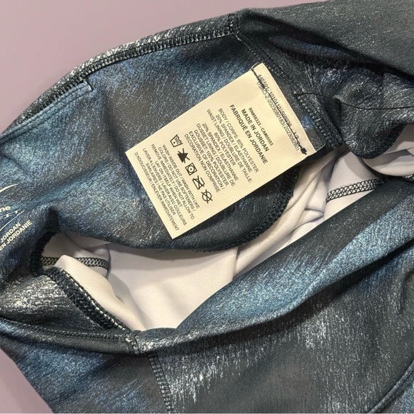 NWT Nike One Dri Fit Women’s Leggings High Rise Gentle Support 7/8 Length-Blue - Picture 6 of 8